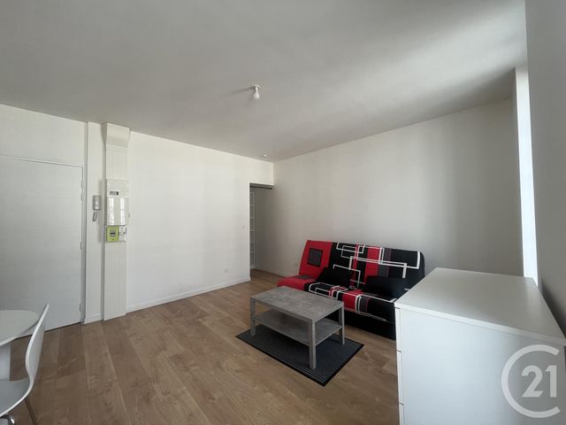 Appartement Studio à louer - 1 pièce - 24.0 m2 - ST QUENTIN - 02 - PICARDIE - Century 21 Faubourg D'Isle