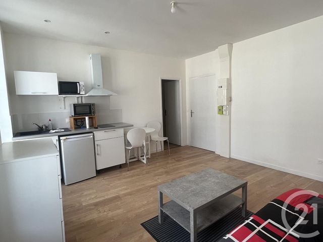 Appartement Studio à louer - 1 pièce - 24.0 m2 - ST QUENTIN - 02 - PICARDIE - Century 21 Faubourg D'Isle