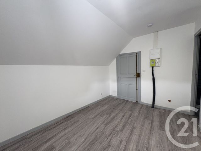 Appartement Studio à louer - 1 pièce - 16.0 m2 - ST QUENTIN - 02 - PICARDIE - Century 21 Faubourg D'Isle