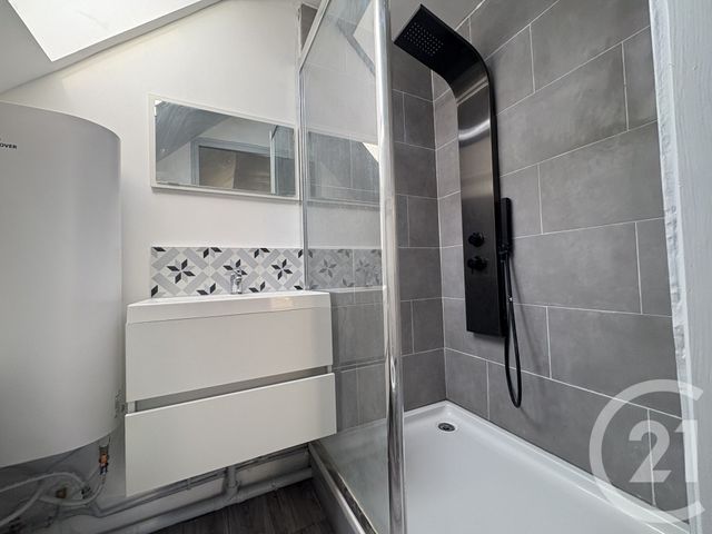 Appartement Studio à louer - 1 pièce - 16.0 m2 - ST QUENTIN - 02 - PICARDIE - Century 21 Faubourg D'Isle