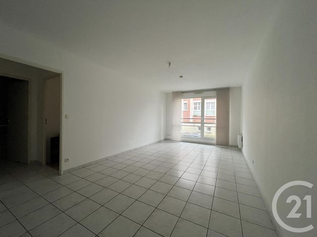 Appartement à louer - 2 pièces - 53.76 m2 - ST QUENTIN - 02 - PICARDIE - Century 21 Faubourg D'Isle