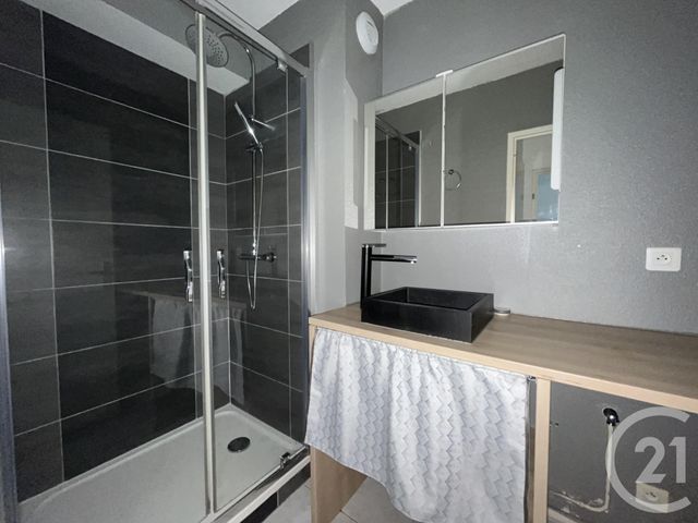 Appartement à louer - 2 pièces - 53.76 m2 - ST QUENTIN - 02 - PICARDIE - Century 21 Faubourg D'Isle