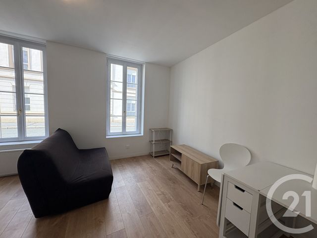 Appartement T2 à louer - 2 pièces - 37.0 m2 - ST QUENTIN - 02 - PICARDIE - Century 21 Faubourg D'Isle