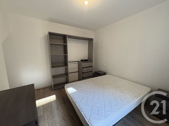 Appartement T2 à louer - 2 pièces - 37.0 m2 - ST QUENTIN - 02 - PICARDIE - Century 21 Faubourg D'Isle