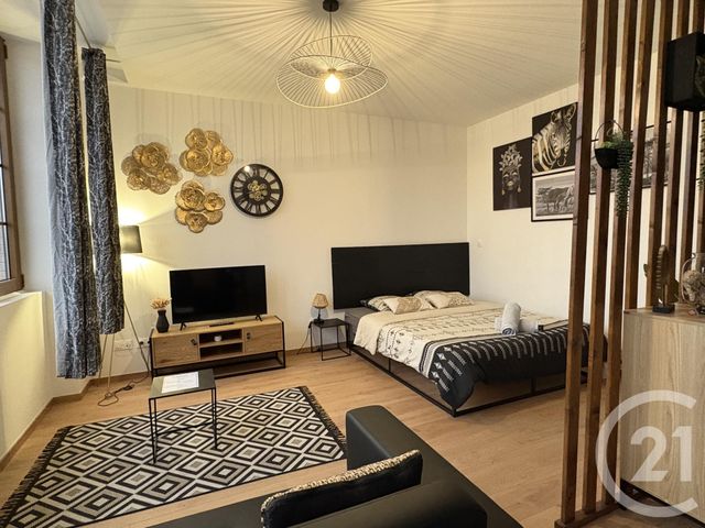 Appartement Studio à louer - 2 pièces - 40.0 m2 - ST QUENTIN - 02 - PICARDIE - Century 21 Faubourg D'Isle
