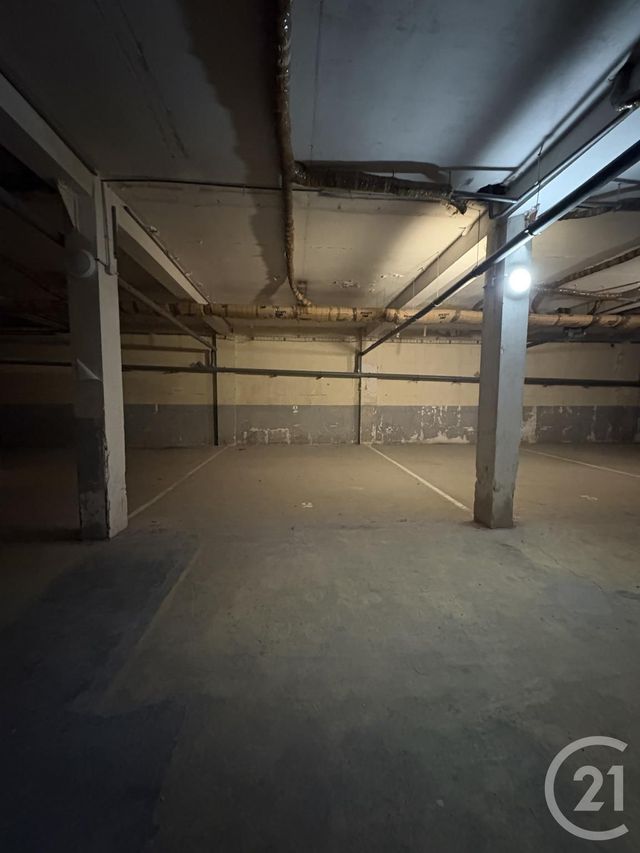 Appartement Studio à louer - 2 pièces - 40.0 m2 - ST QUENTIN - 02 - PICARDIE - Century 21 Faubourg D'Isle