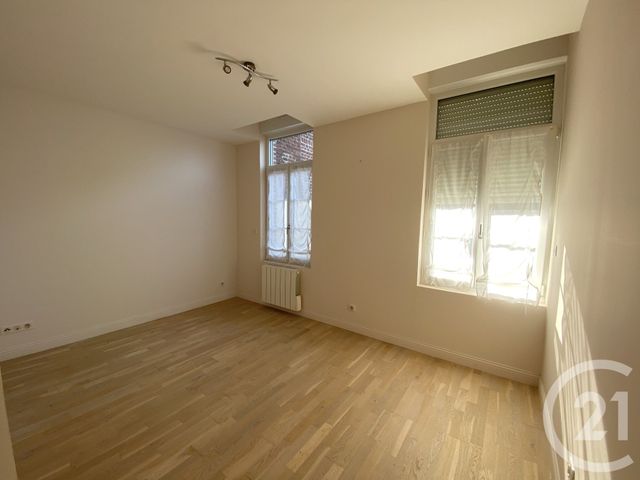 Appartement T3 à louer - 3 pièces - 61.51 m2 - ST QUENTIN - 02 - PICARDIE - Century 21 Faubourg D'Isle