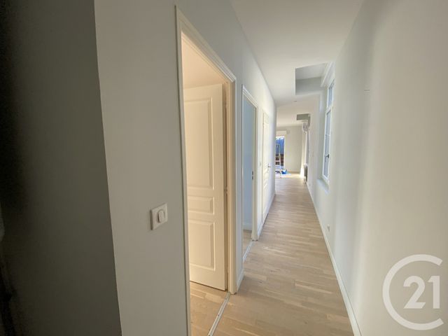 Appartement T3 à louer - 3 pièces - 61.51 m2 - ST QUENTIN - 02 - PICARDIE - Century 21 Faubourg D'Isle