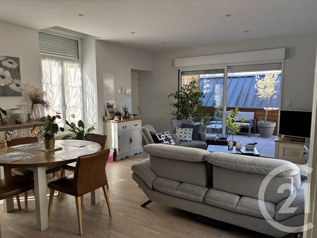 Appartement T3 à louer - 3 pièces - 61.51 m2 - ST QUENTIN - 02 - PICARDIE - Century 21 Faubourg D'Isle