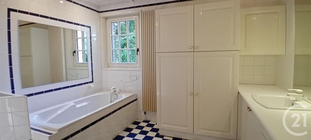 maison à vendre - 10 pièces - 246.0 m2 - ESTREES DENIECOURT - 80 - PICARDIE - Century 21 Faubourg D'Isle